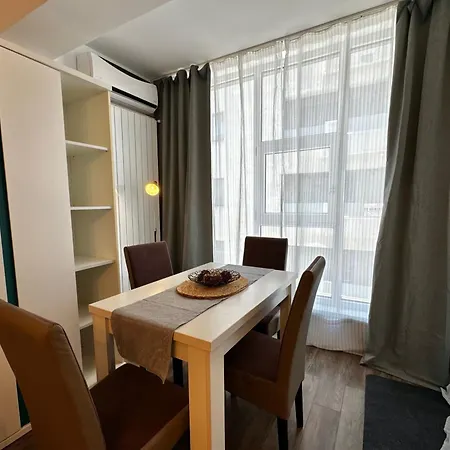 Apartment Venetis Sea View