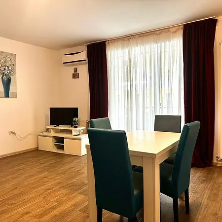 Venetis Sea View Apartment Navodari